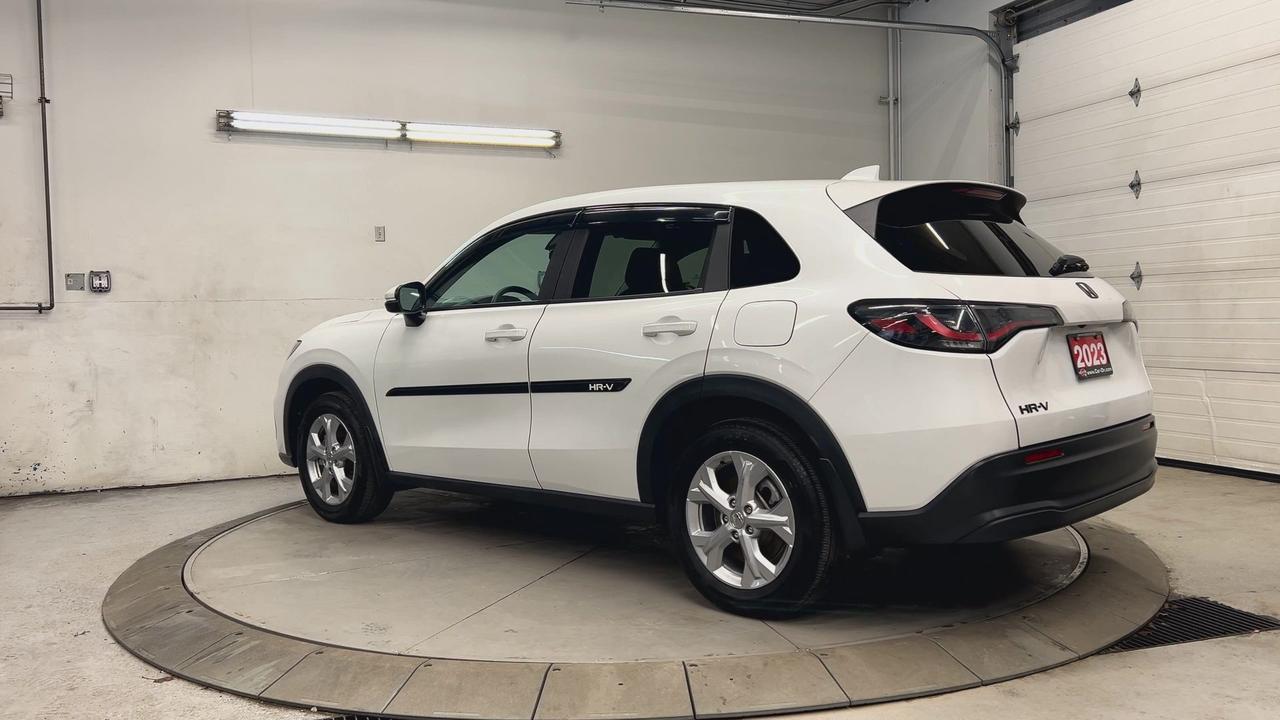 2023 Honda HR-V ONLY 16,000KMS!! | HTD SEATS | CARPLAY | ALLOYS Photo