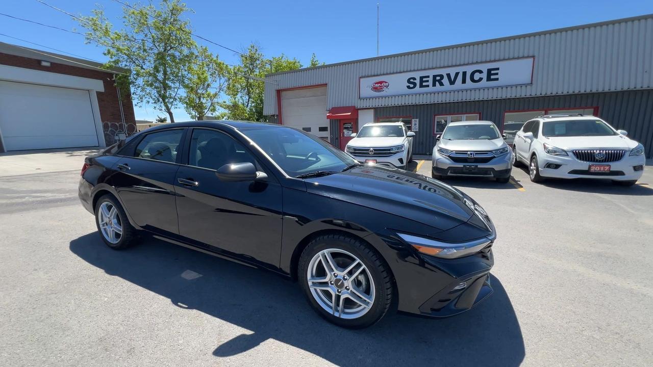 2024 Hyundai Elantra PREFERRED TECH | HTD SEATS |CARPLAY | REMOTE START Photo