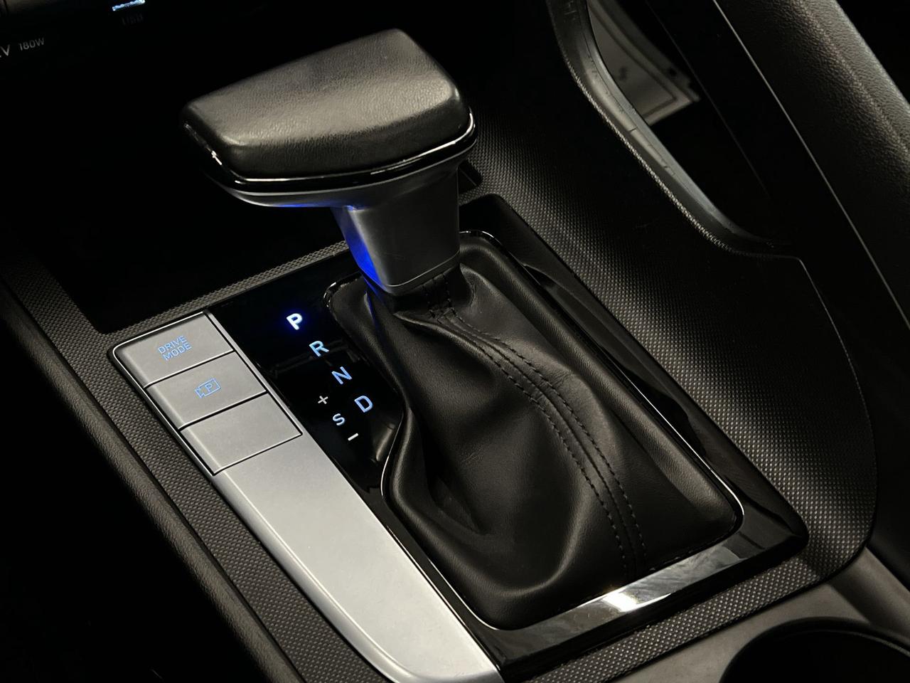 2024 Hyundai Elantra PREFERRED TECH | HTD SEATS |CARPLAY | REMOTE START Photo