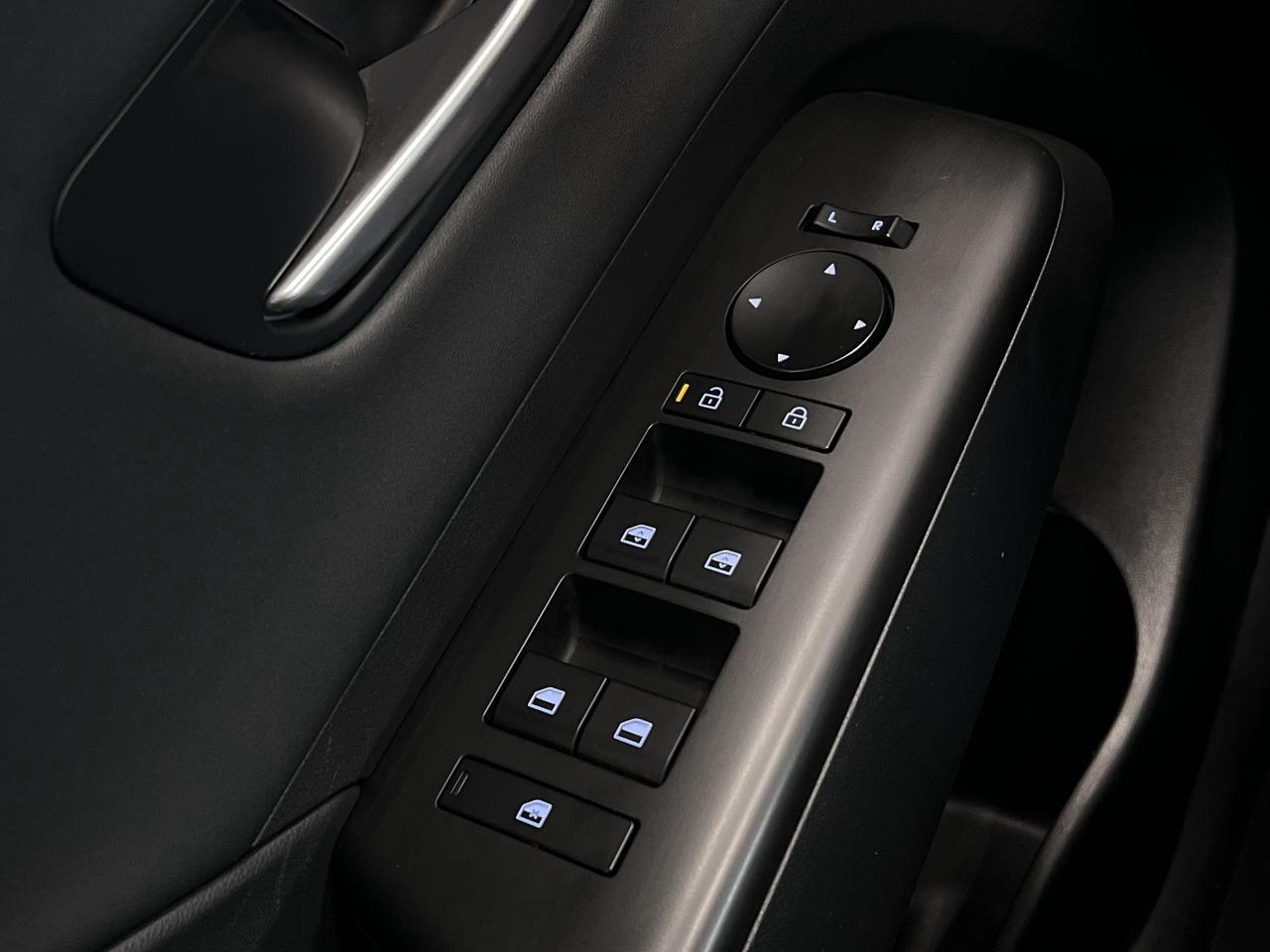 2025 Hyundai KONA TREND AWD | HTD LEATHER | CARPLAY | REMOTE START Photo