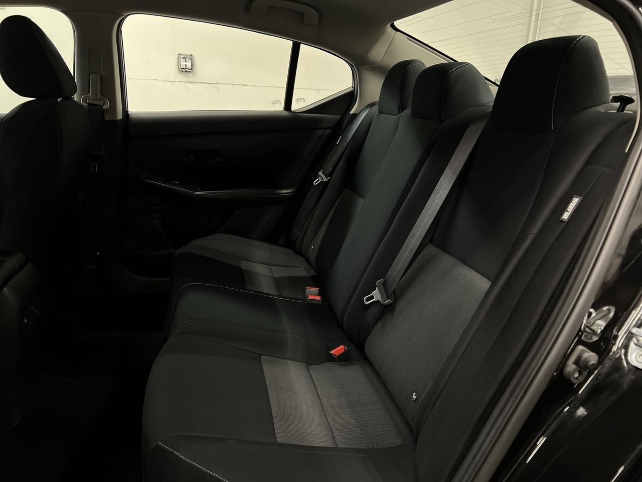 2024 Nissan Sentra SV | ONLY 16,000KMS!| HTD SEATS | CARPLAY | ALLOYS Photo