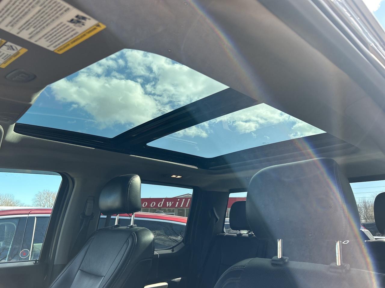 2016 Ford F-150 LARIAT, CLEAN CARFAX, HEATED/ COOLED LEATHER SEATS Photo