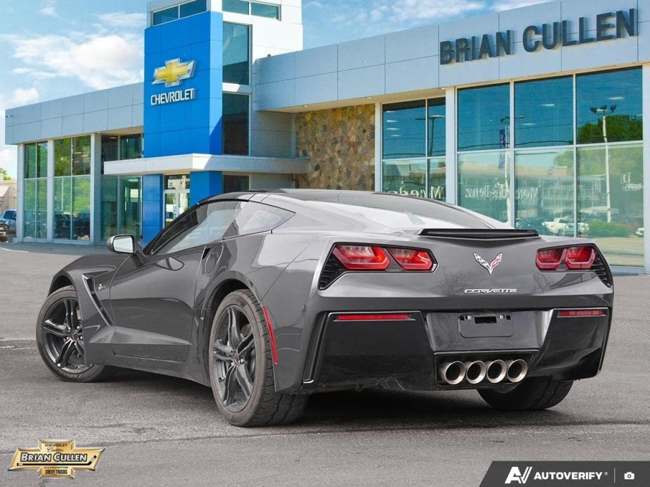 2017 Chevrolet Corvette 3LT Stingray Coupe 3LT Photo3