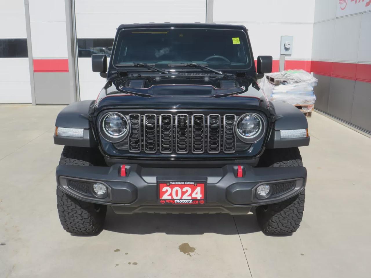 2024 Jeep Wrangler Rubicon  |  Low Km  |  One Owner  |  Clean Title | No Accidents  |  Safety Certified  |  4WD  |  Fog Lights  |  Hard Top  |  Alloy Rims  |  Navigation  | Photo