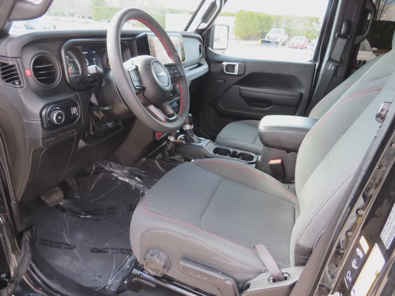 2024 Jeep Wrangler Rubicon  |  Low Km  |  One Owner  |  Clean Title | No Accidents  |  Safety Certified  |  4WD  |  Fog Lights  |  Hard Top  |  Alloy Rims  |  Navigation  | Photo