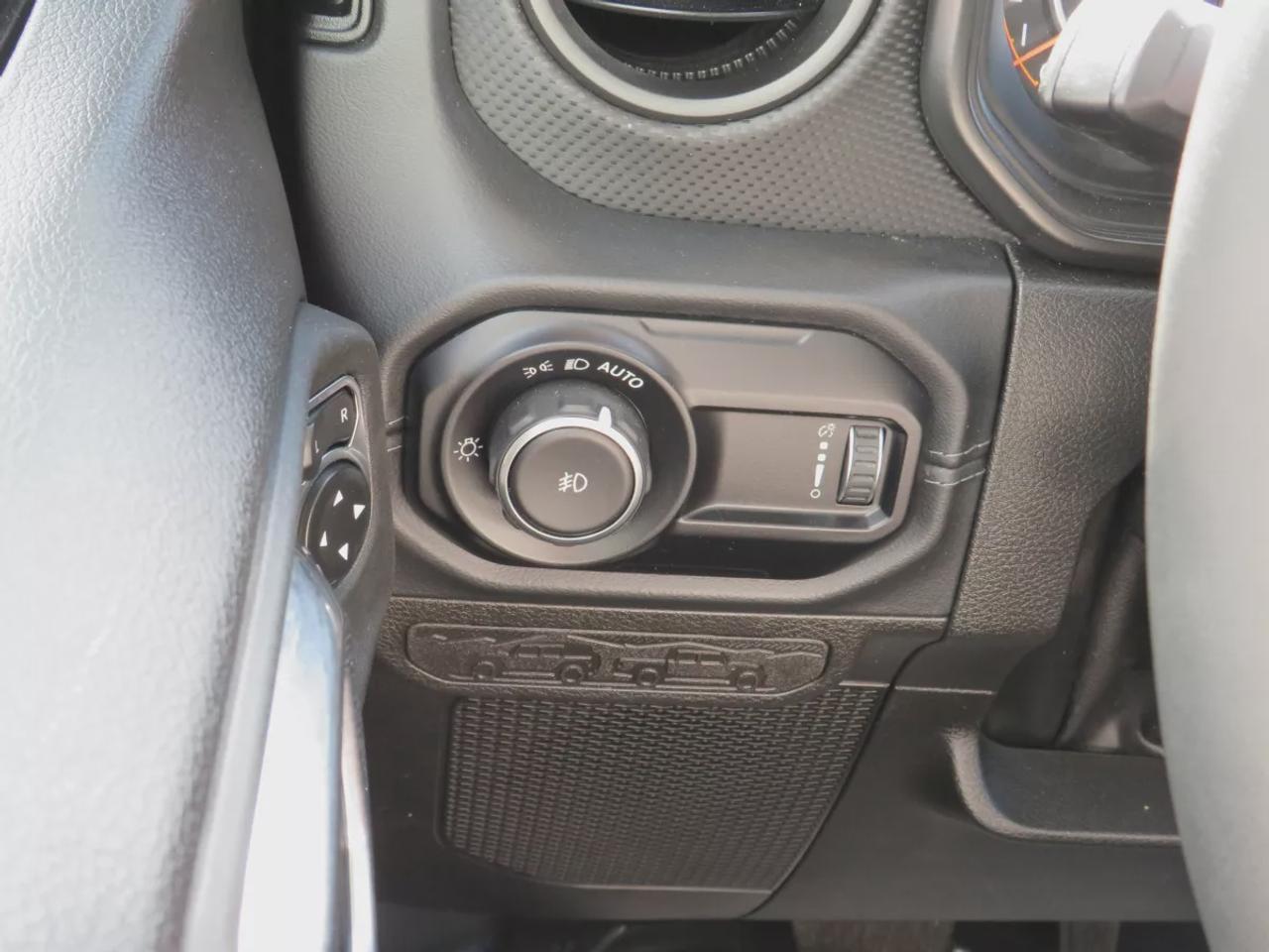 2024 Jeep Wrangler Rubicon  |  Low Km  |  One Owner  |  Clean Title | No Accidents  |  Safety Certified  |  4WD  |  Fog Lights  |  Hard Top  |  Alloy Rims  |  Navigation  | Photo