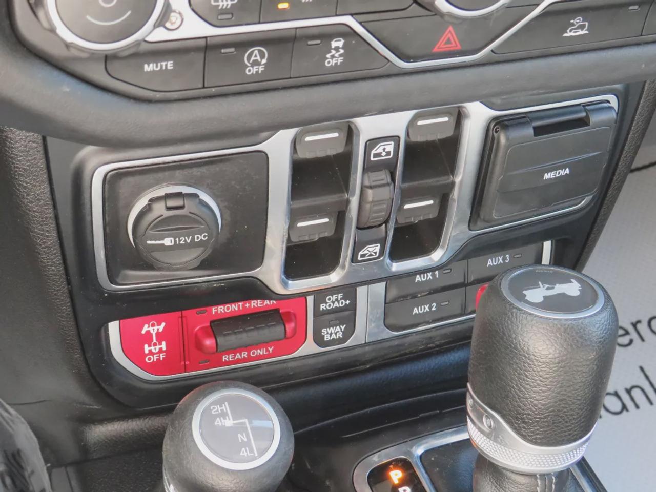 2024 Jeep Wrangler Rubicon  |  Low Km  |  One Owner  |  Clean Title | No Accidents  |  Safety Certified  |  4WD  |  Fog Lights  |  Hard Top  |  Alloy Rims  |  Navigation  | Photo