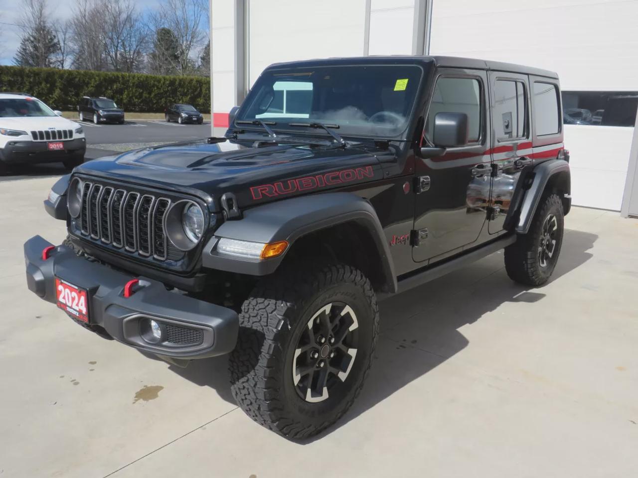 2024 Jeep Wrangler Rubicon  |  Low Km  |  One Owner  |  Clean Title | No Accidents  |  Safety Certified  |  4WD  |  Fog Lights  |  Hard Top  |  Alloy Rims  |  Navigation  | Photo