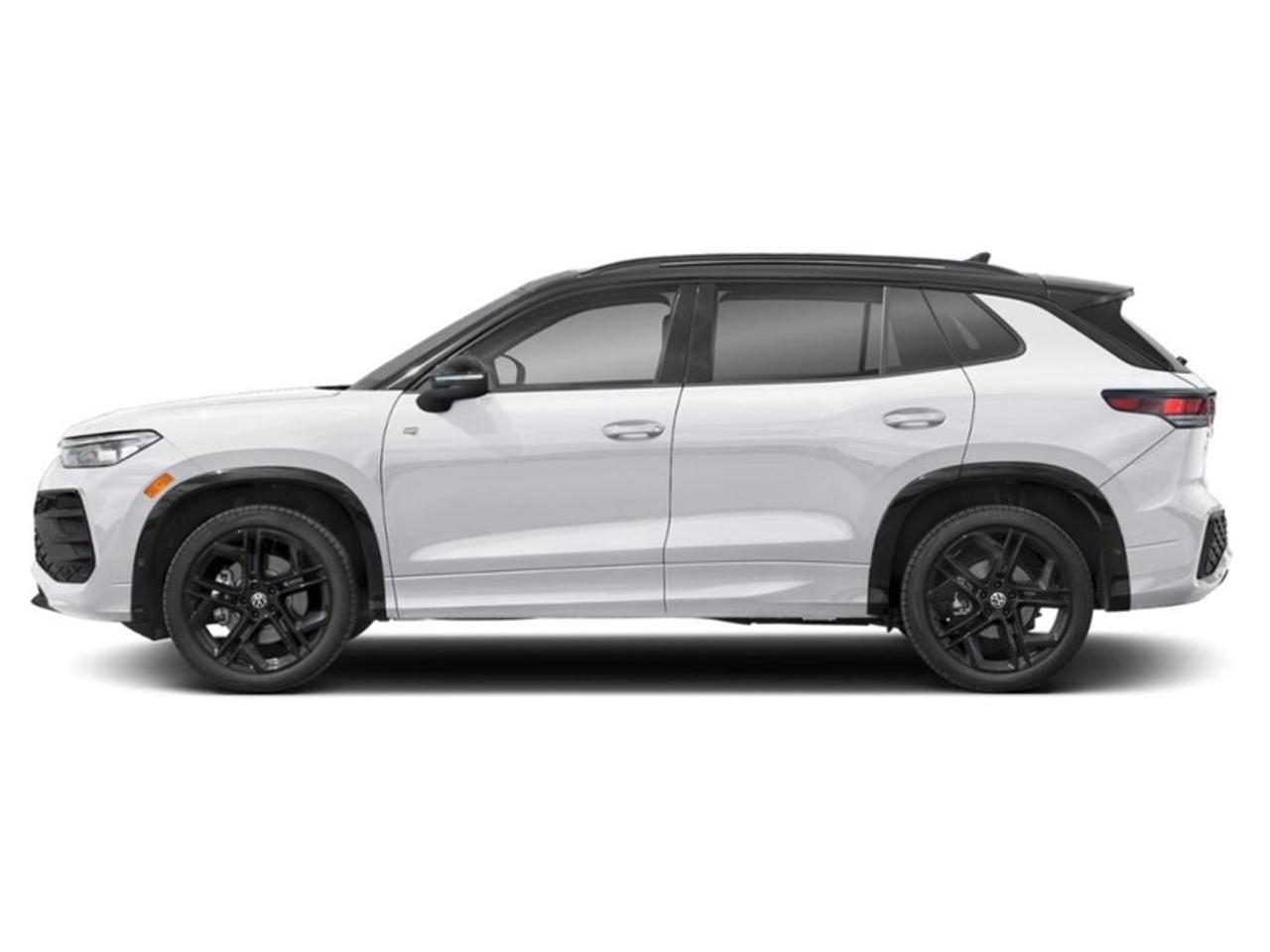 2026 Volkswagen Tiguan Comfortline R-Line Black Edition Photo