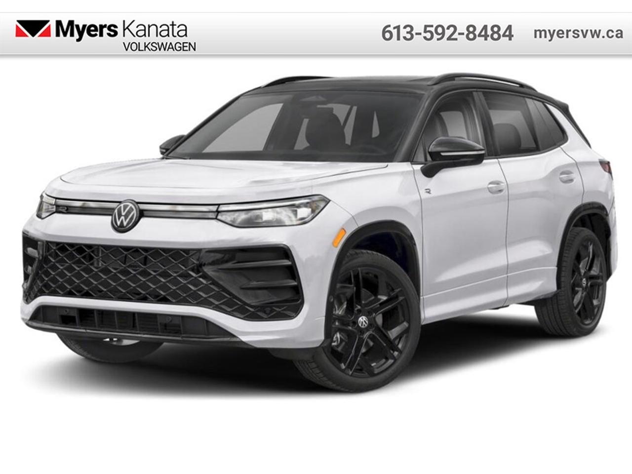 2026 Volkswagen Tiguan Comfortline R-Line Black Edition Photo0