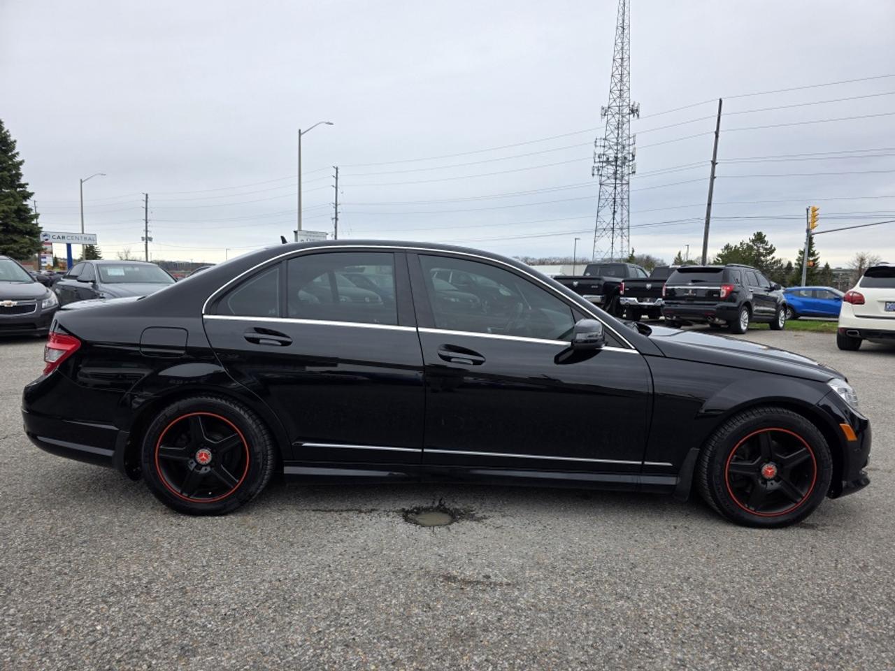 2010 Mercedes-Benz C-Class RARE MANUAL  | LOW KM! RUNS LIKE NEW Photo