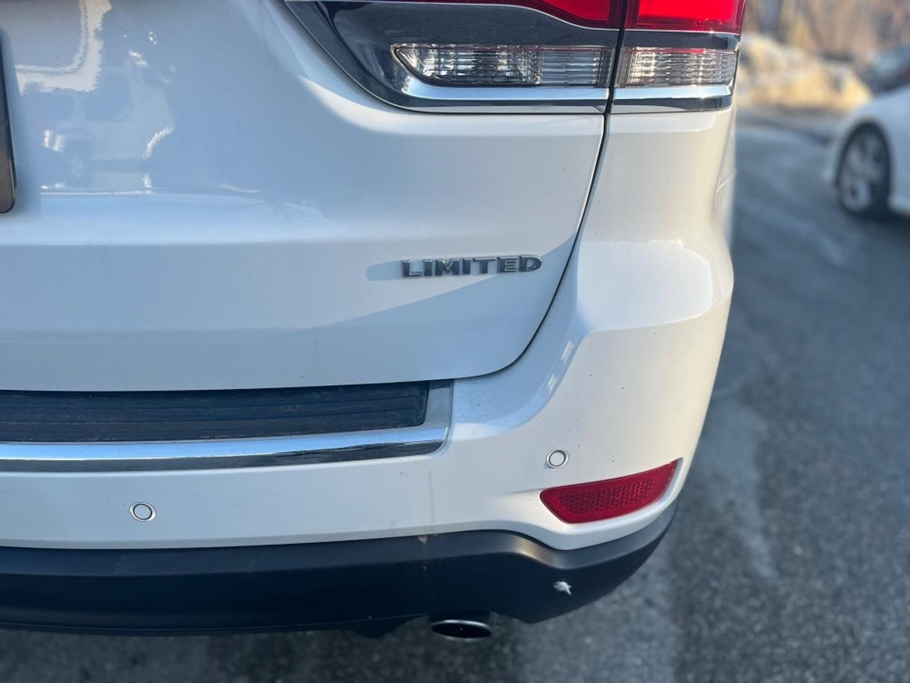 2016 Jeep Grand Cherokee Limited Certified Photo