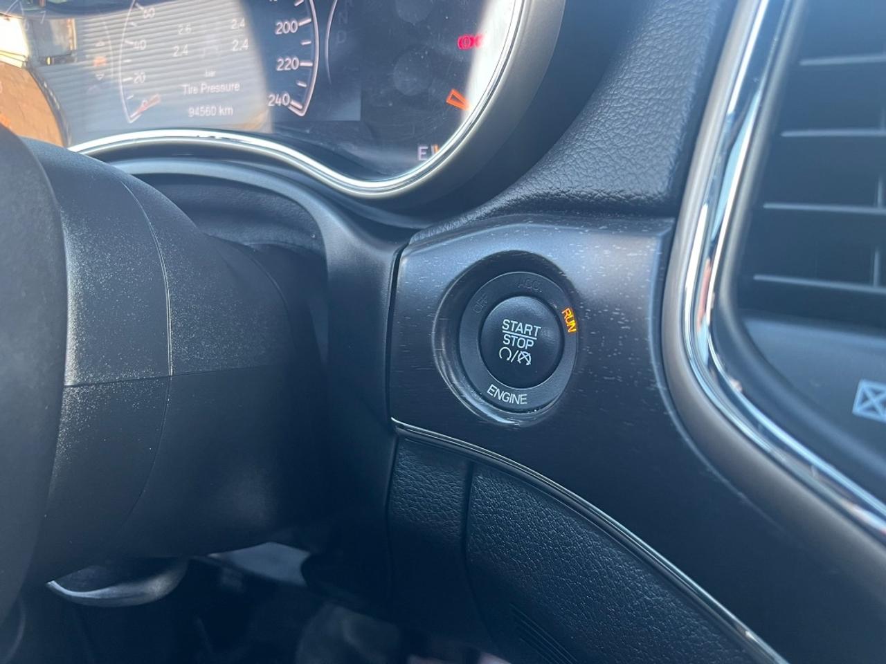 2016 Jeep Grand Cherokee Limited Certified Photo