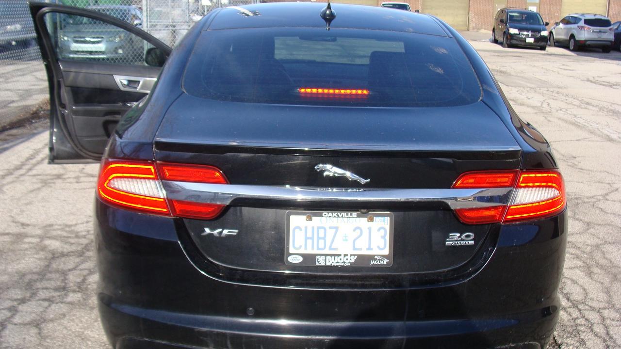 2013 Jaguar XF 4dr Sdn V6 AWD*NEW PRICE!*DRIVES WELL!* Photo