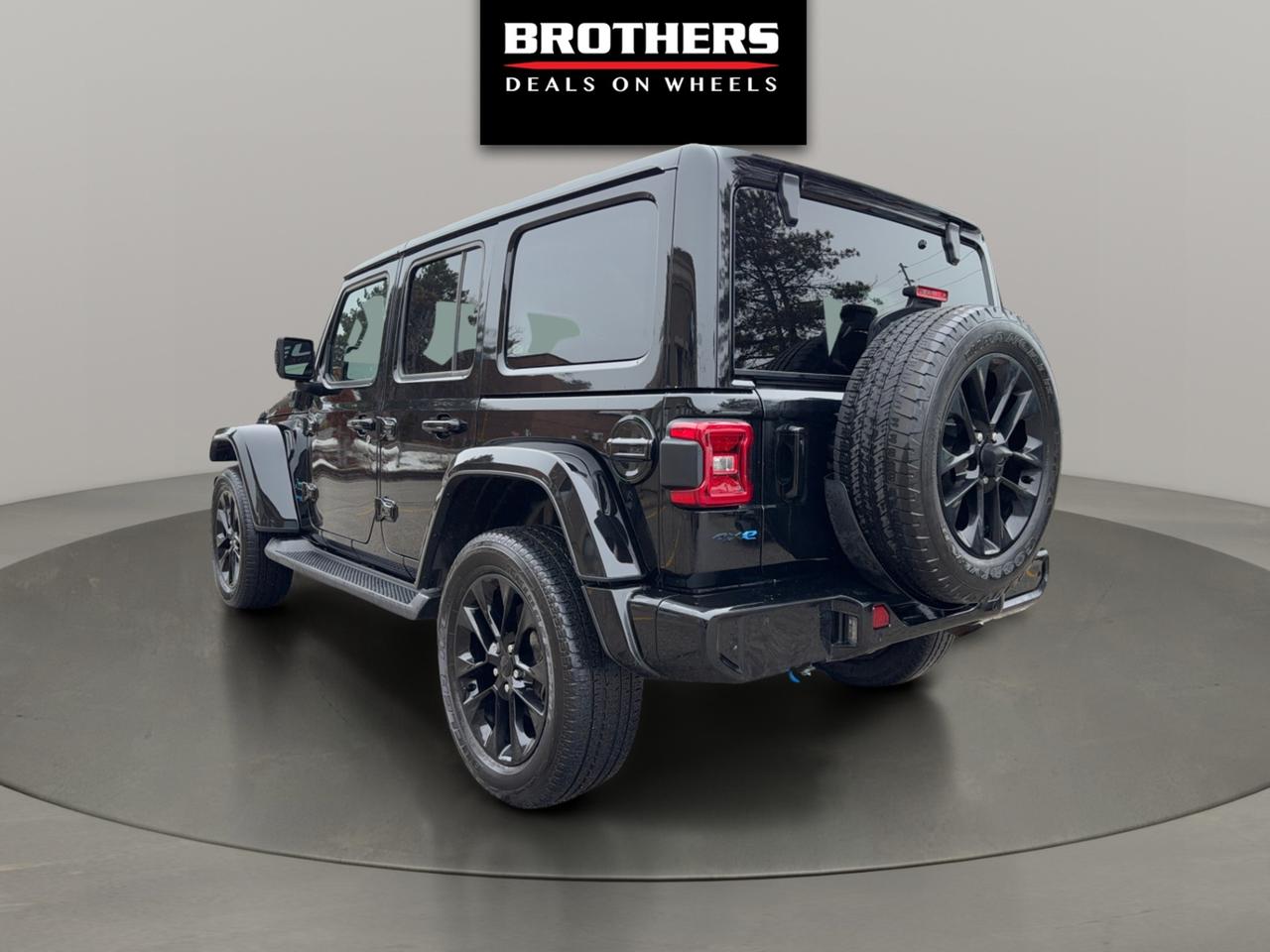 2021 Jeep Wrangler 4xe 4xe Unlimited High Altitude Plug in Hybrid NoAccid Photo