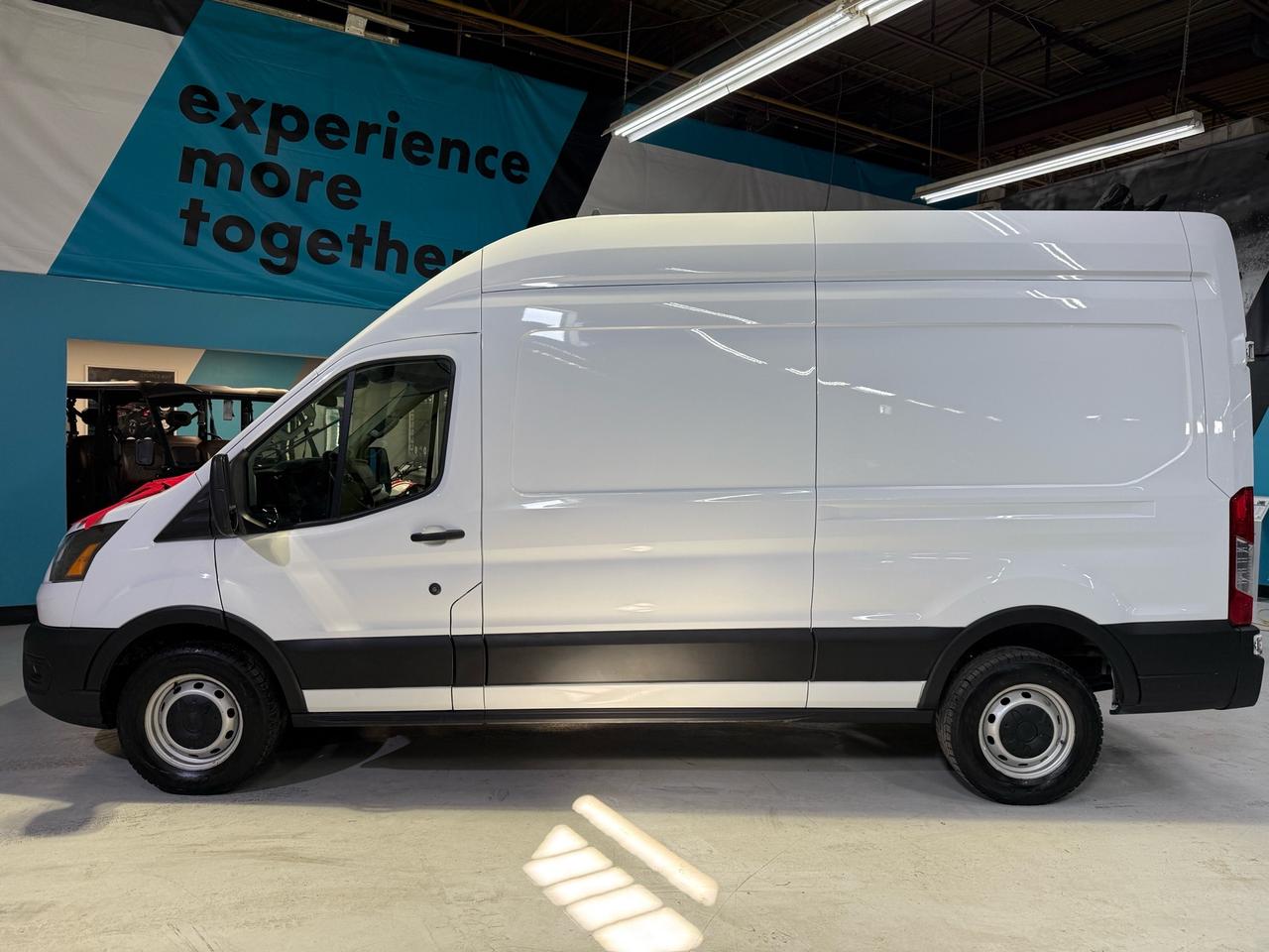 2022 Ford Transit Cargo Van T-250 148 HIGH ROOF   NO ACCIDENTS   WARRANTY SEPT Photo2