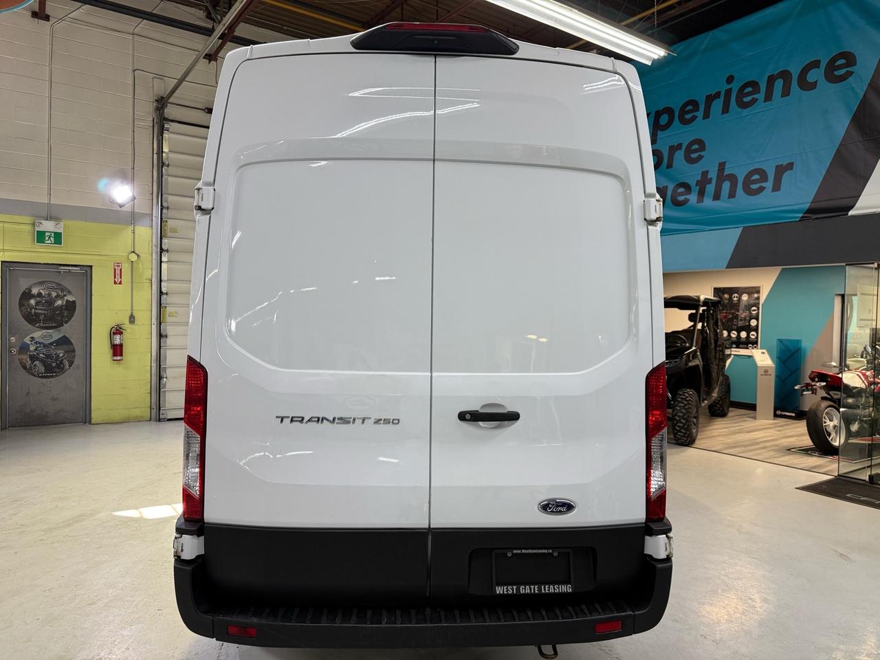 2022 Ford Transit Cargo Van T-250 148 HIGH ROOF   NO ACCIDENTS   WARRANTY SEPT Photo4