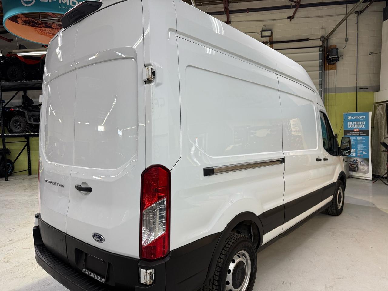 2022 Ford Transit Cargo Van T-250 148 HIGH ROOF   NO ACCIDENTS   WARRANTY SEPT Photo