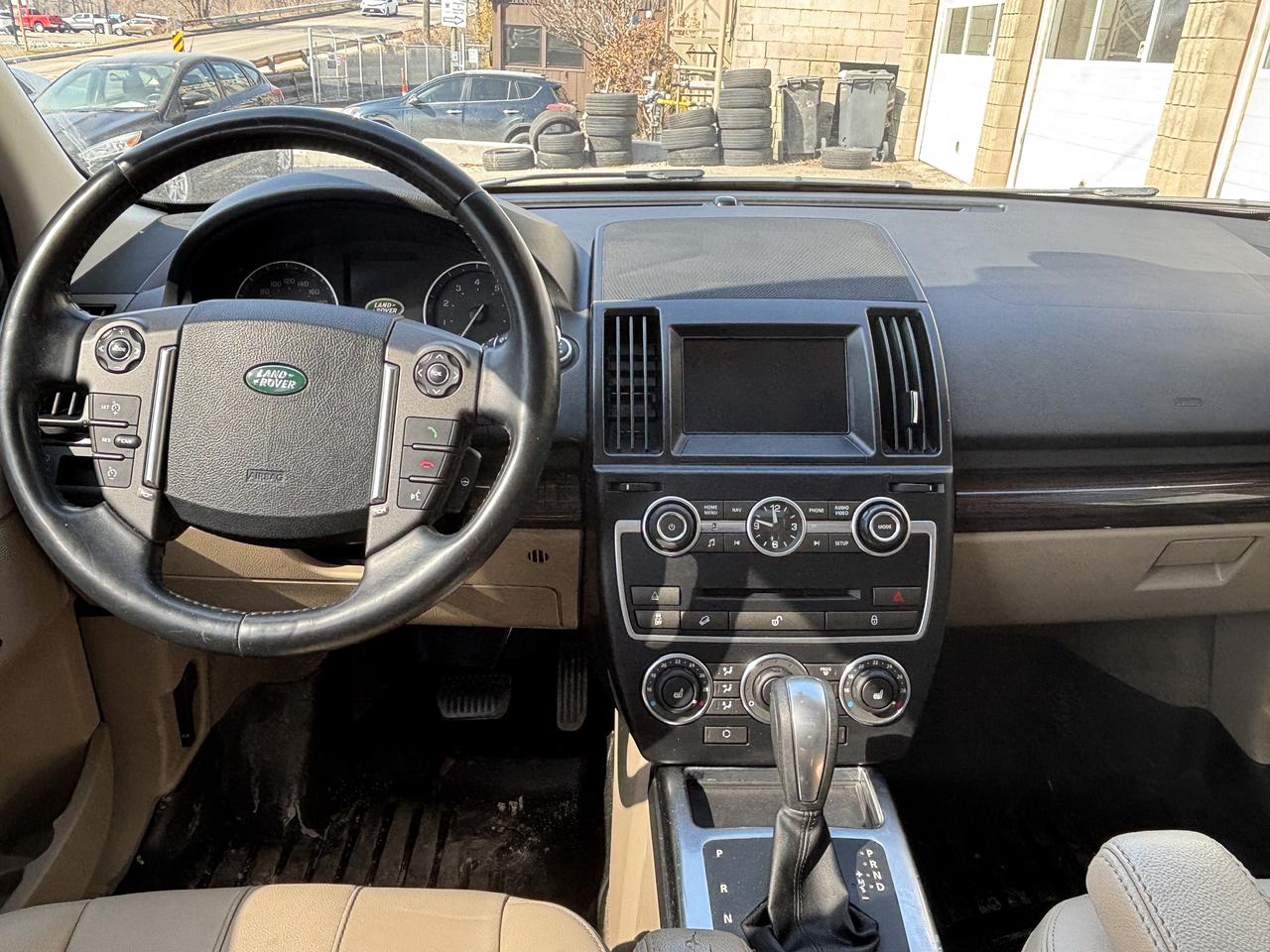 2013 Land Rover LR2 AWD 4dr Photo