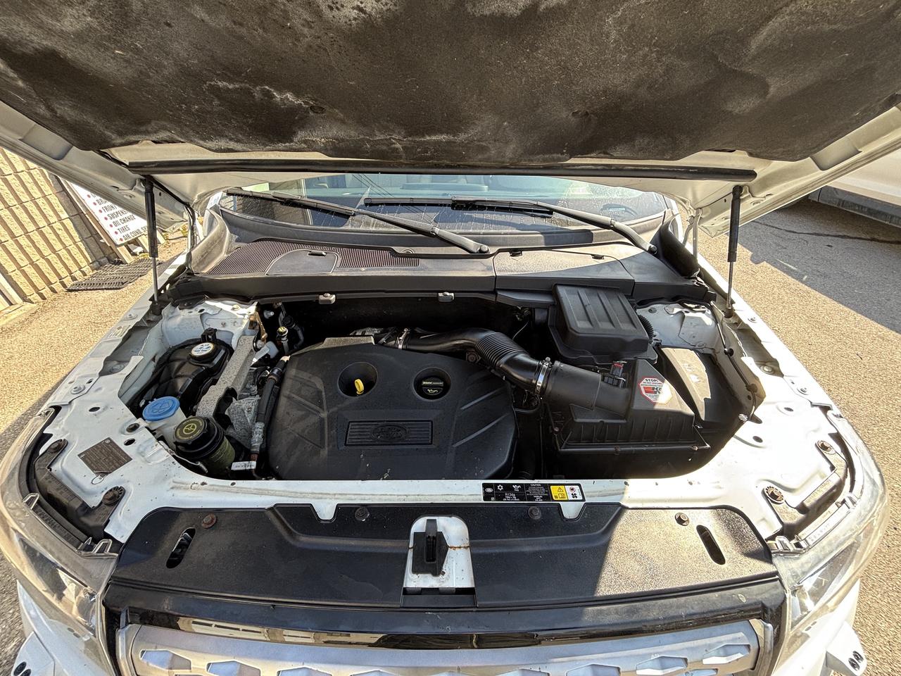 2013 Land Rover LR2 AWD 4dr Photo