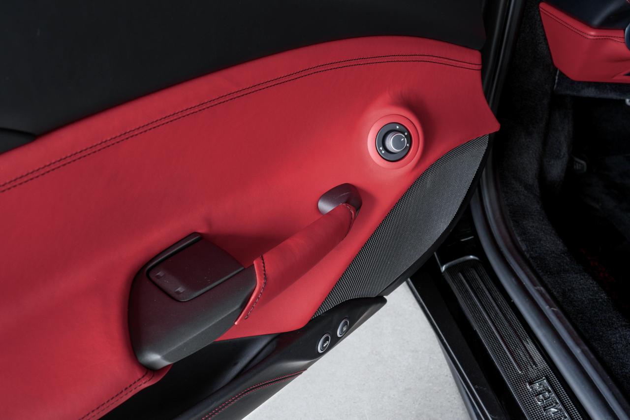 2016 Ferrari 488 Spider 2dr Conv Photo