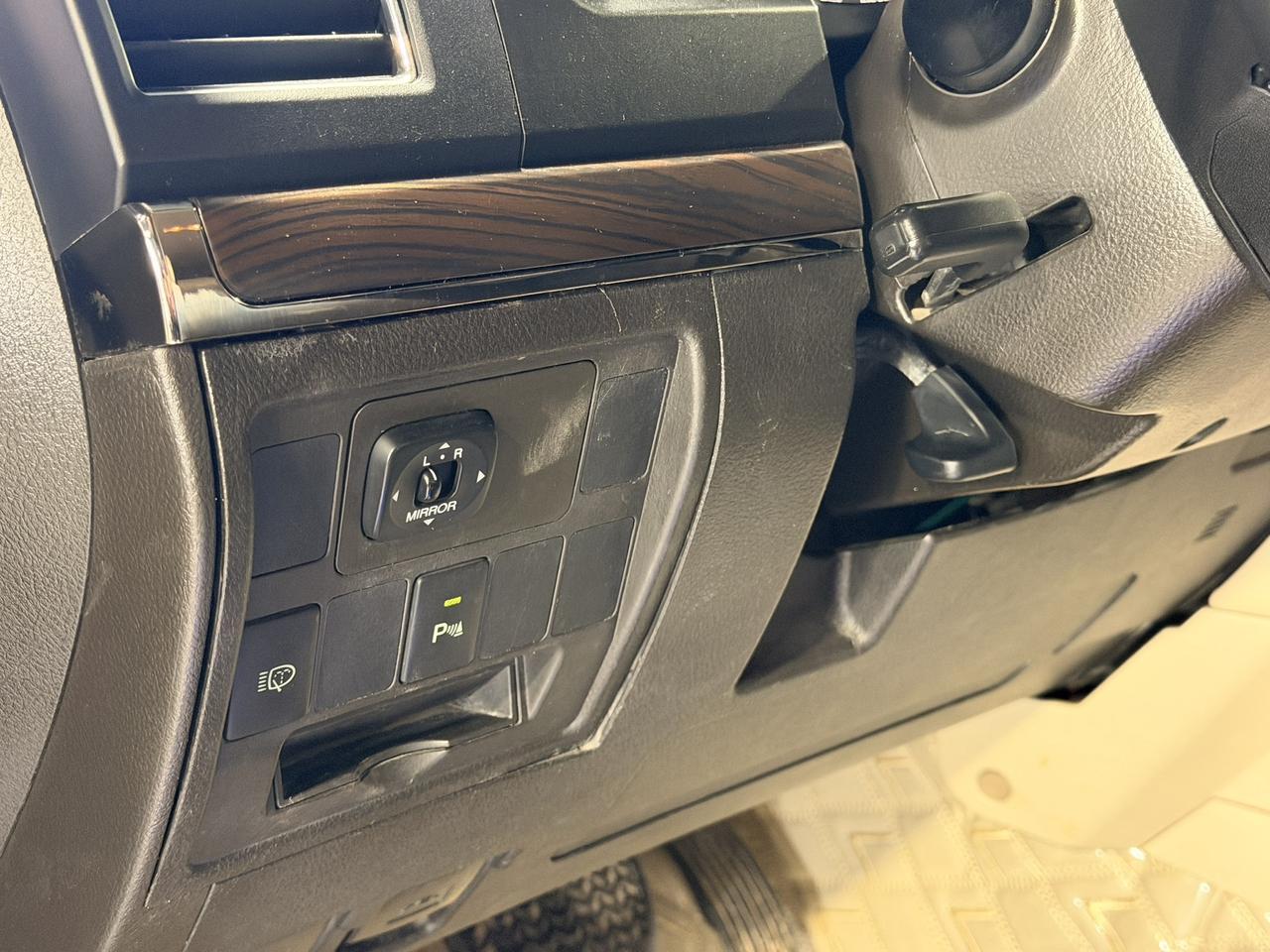 2008 Toyota Land Cruiser GXR Photo