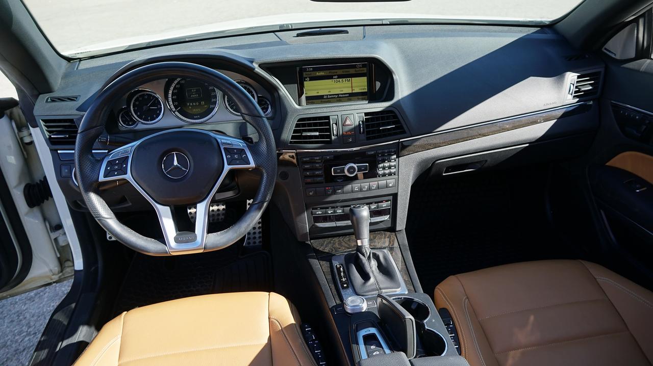 2012 Mercedes-Benz E-Class Cabriolet E350 AMG / PREMIUM / SPORT PKG NAV / CAM Photo