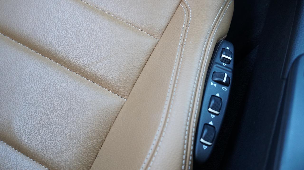 2012 Mercedes-Benz E-Class Cabriolet E350 AMG / PREMIUM / SPORT PKG NAV / CAM Photo