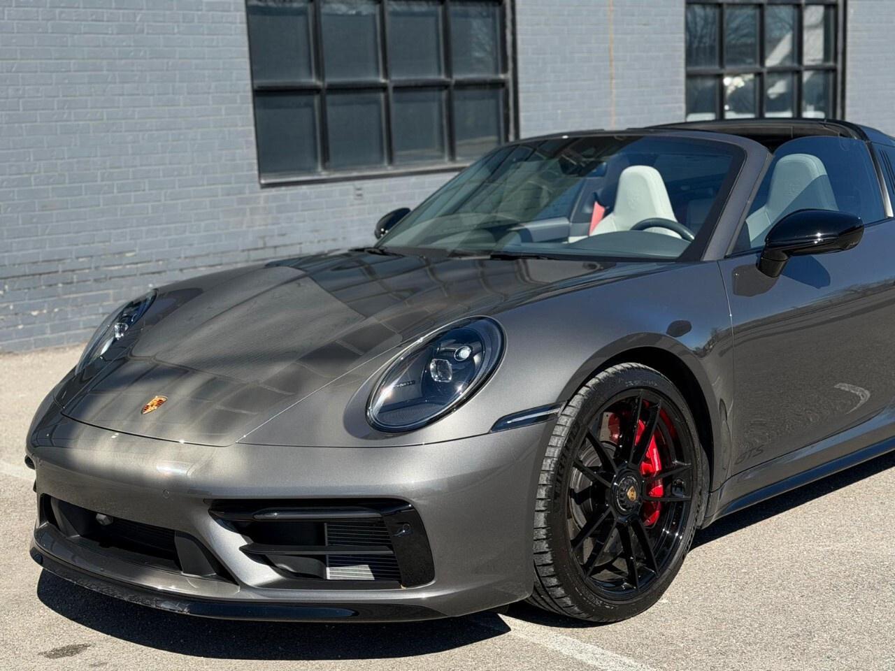 2023 Porsche 911 Carrera 4 GTS Cabriolet Photo