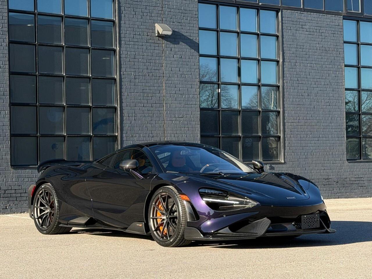 2021 McLaren 765LT Coupe Photo