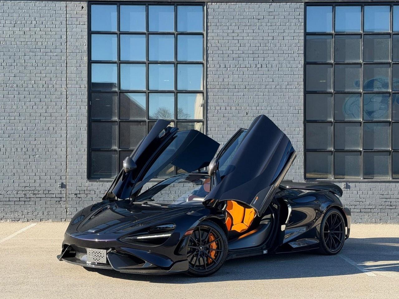 2021 McLaren 765LT Coupe Photo