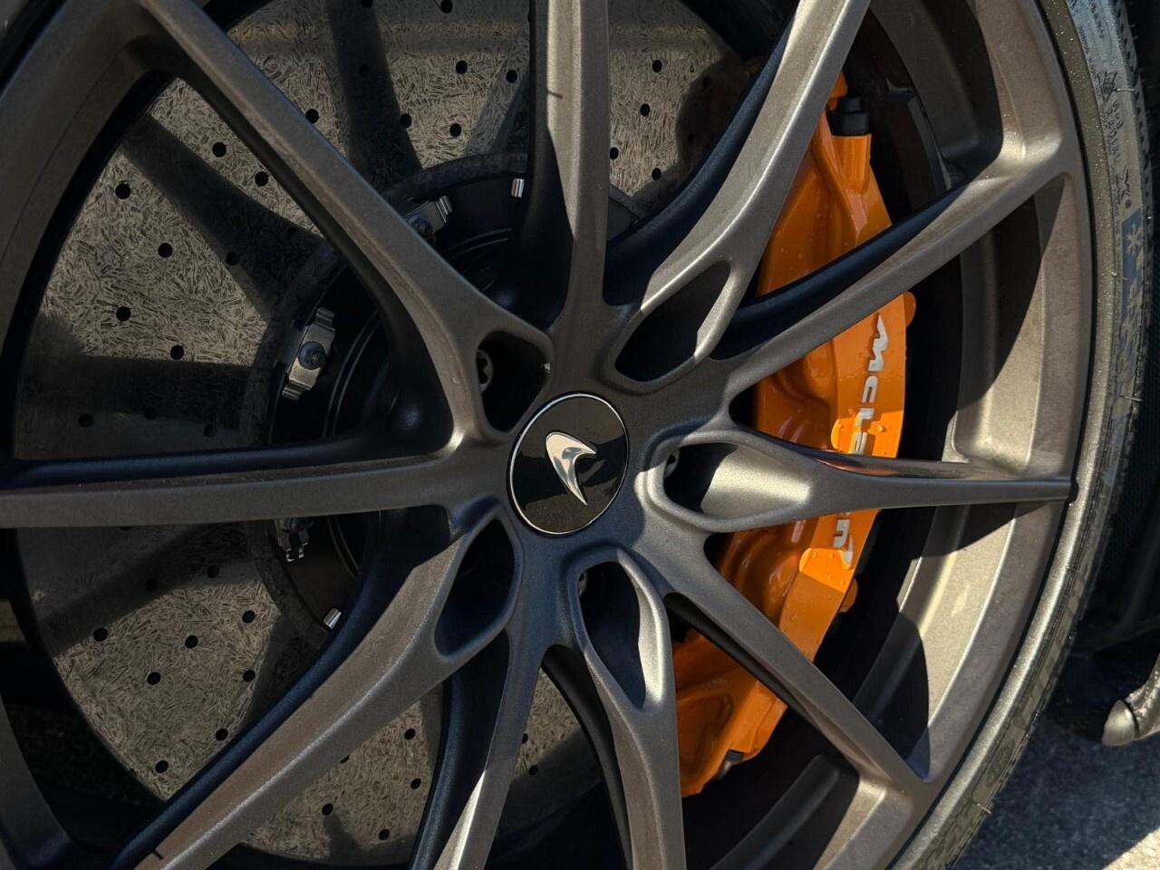 2021 McLaren 765LT Coupe Photo