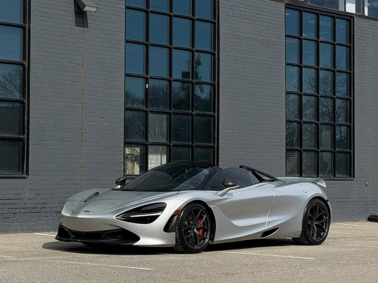 2020 McLaren 720S Performance Photo2