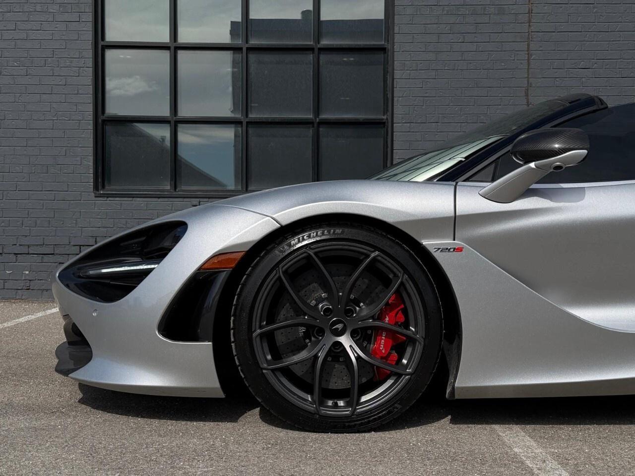 2020 McLaren 720S Performance Photo