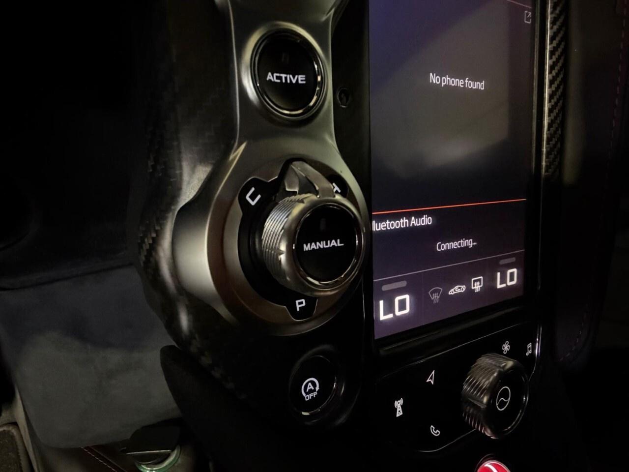 2020 McLaren 720S Performance Photo