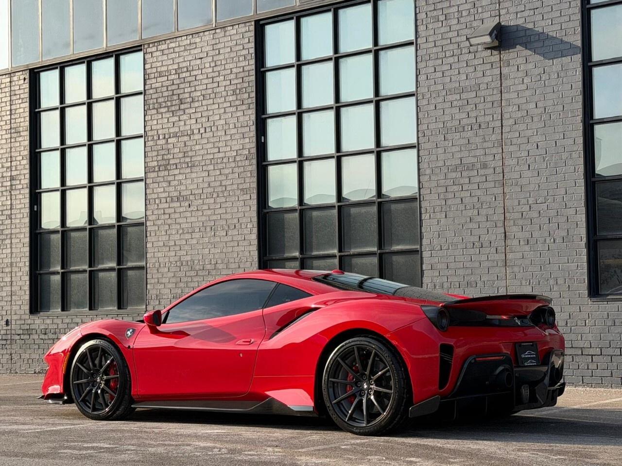 2019 Ferrari 488 Pista COUPE Photo