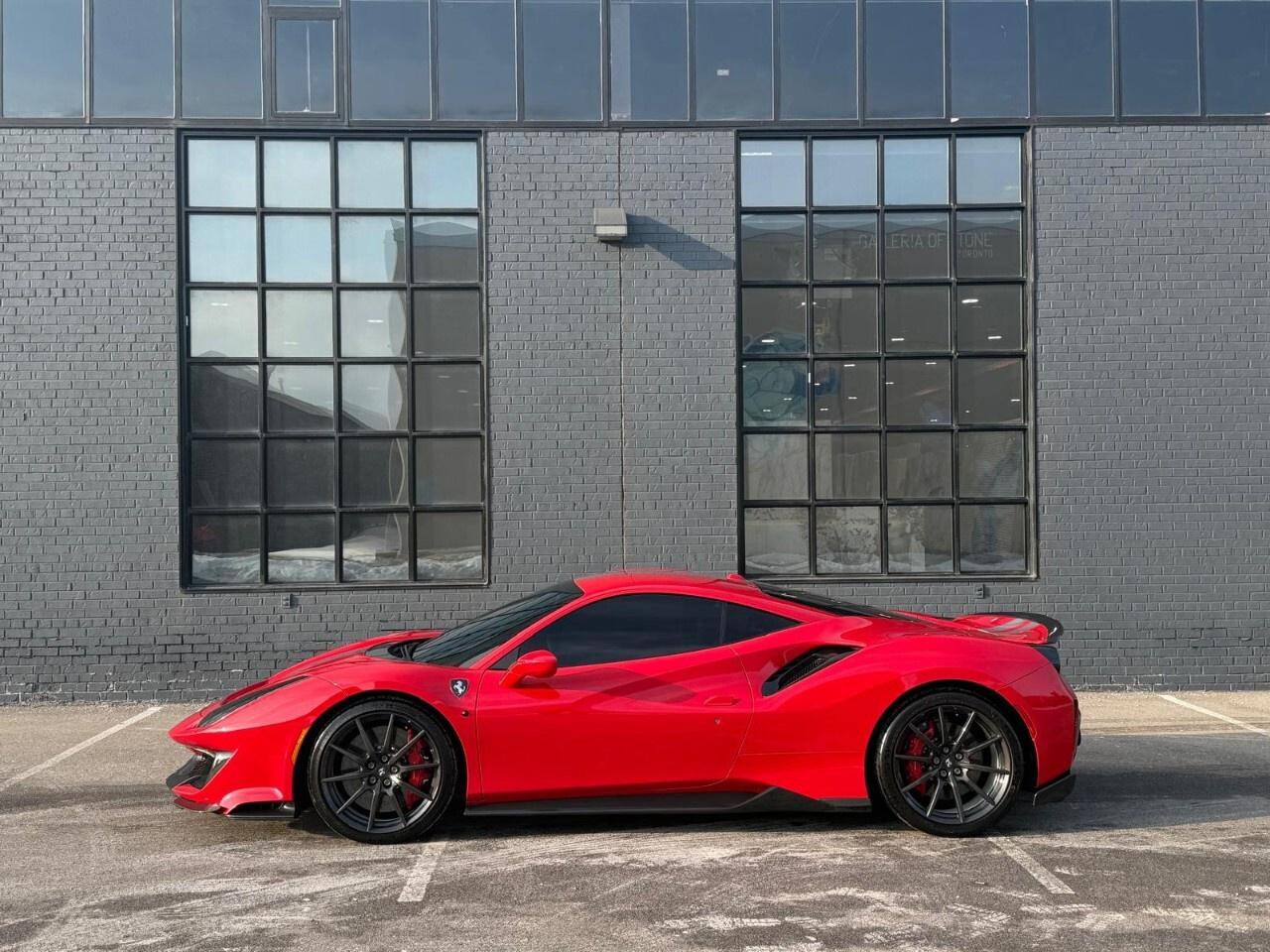 2019 Ferrari 488 Pista COUPE Photo2