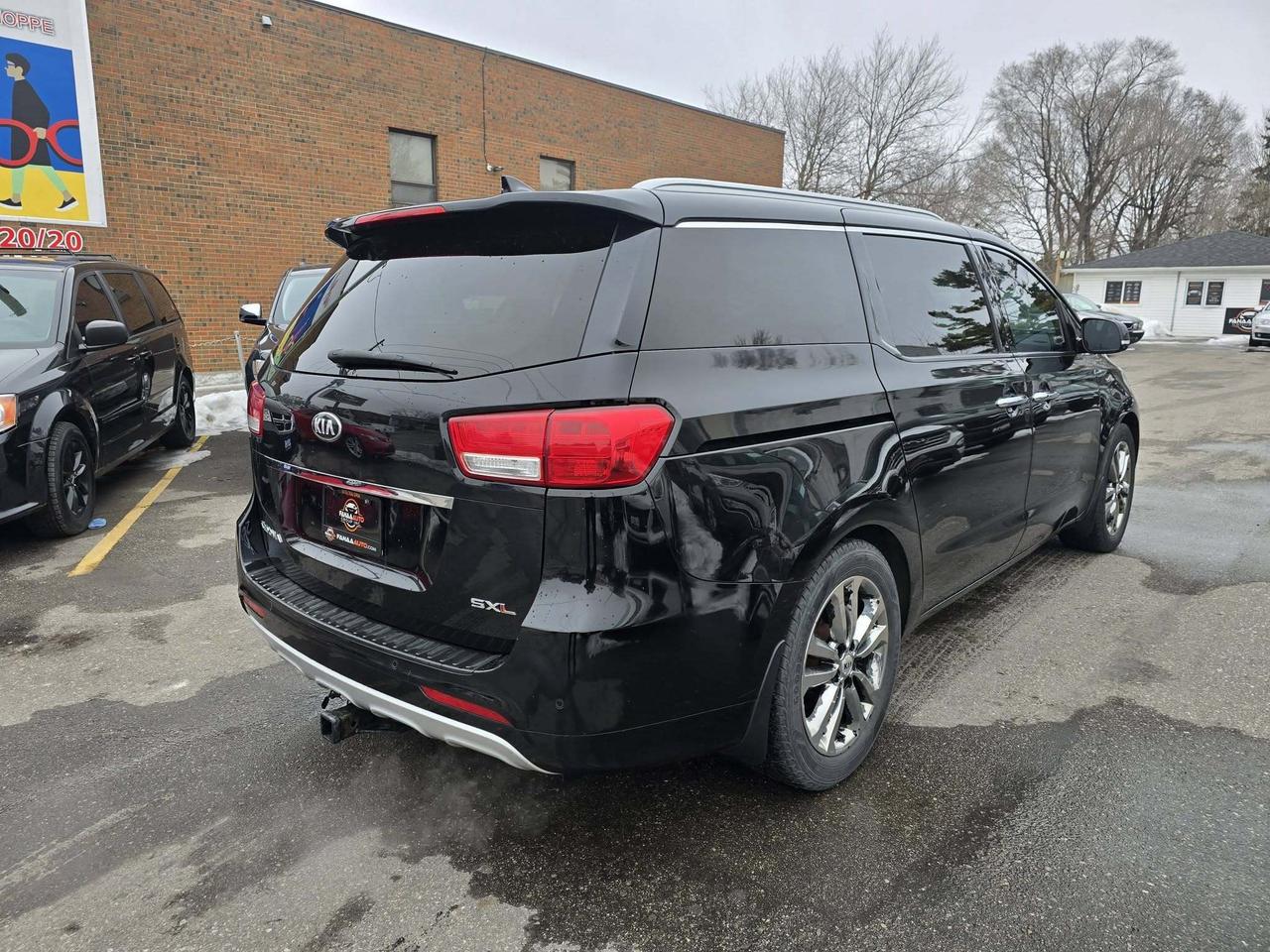 2018 Kia Sedona SXL Limited Photo