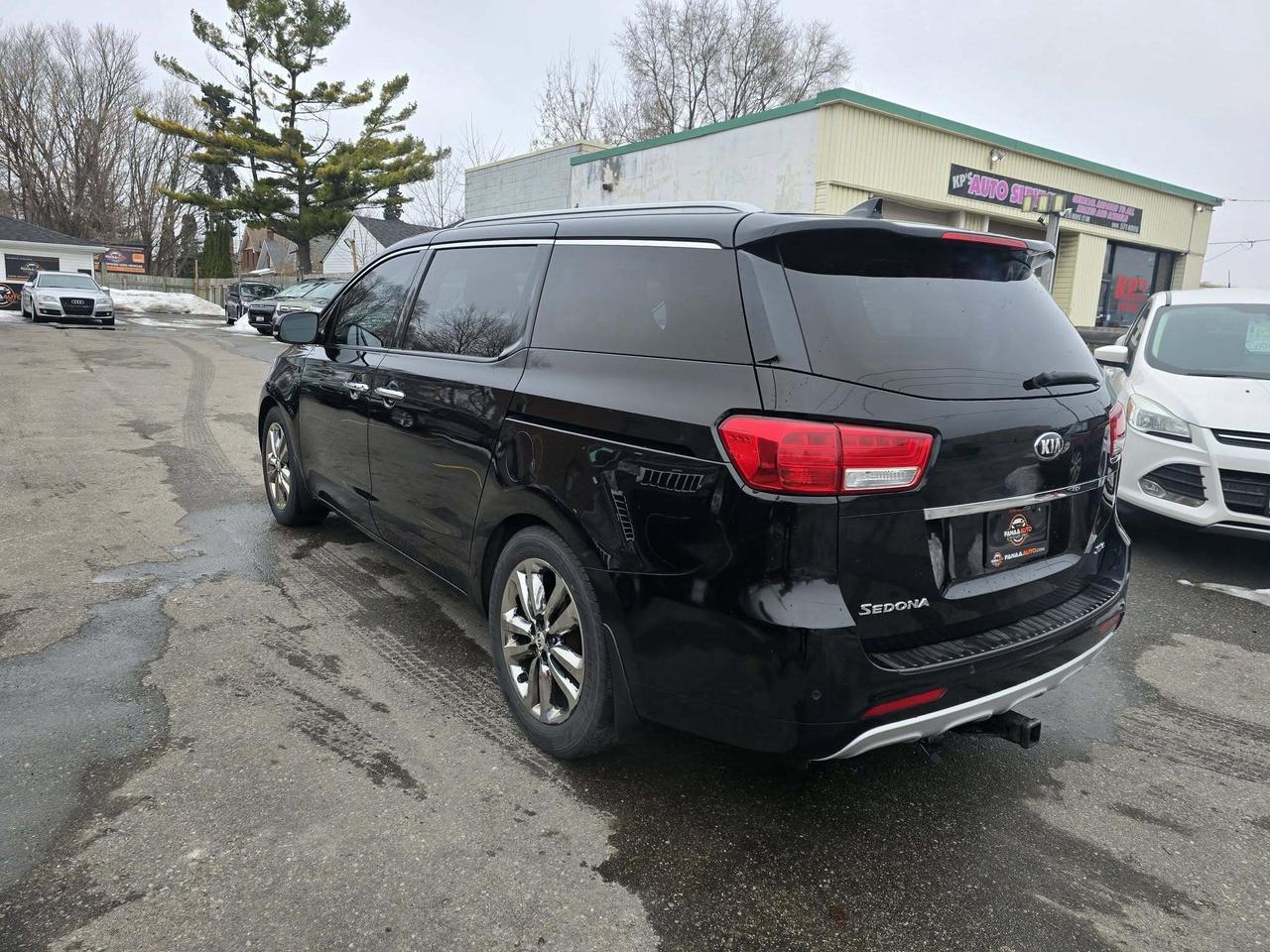 2018 Kia Sedona SXL Limited Photo