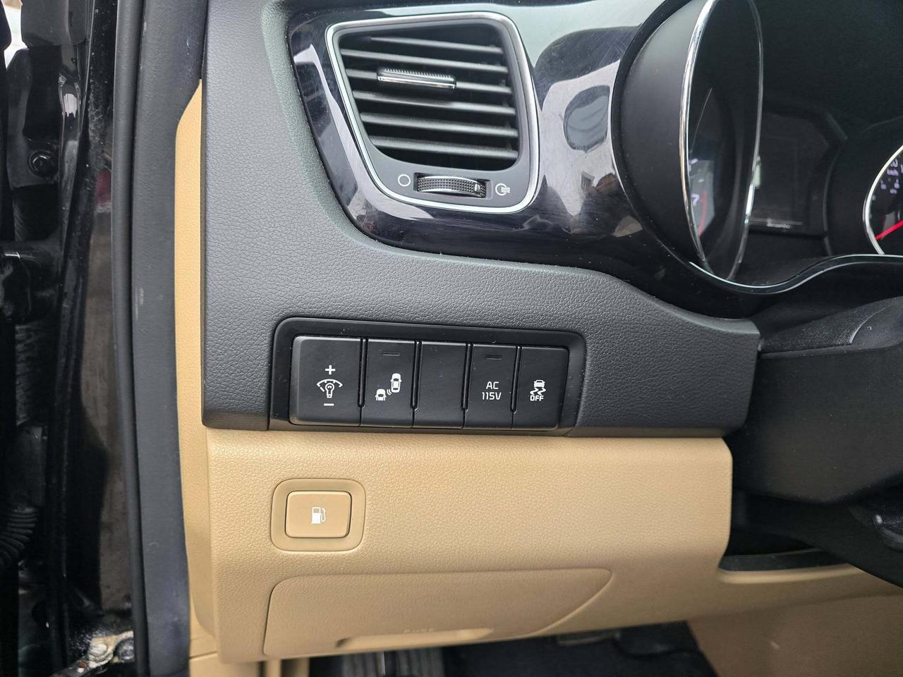 2018 Kia Sedona SXL Limited Photo