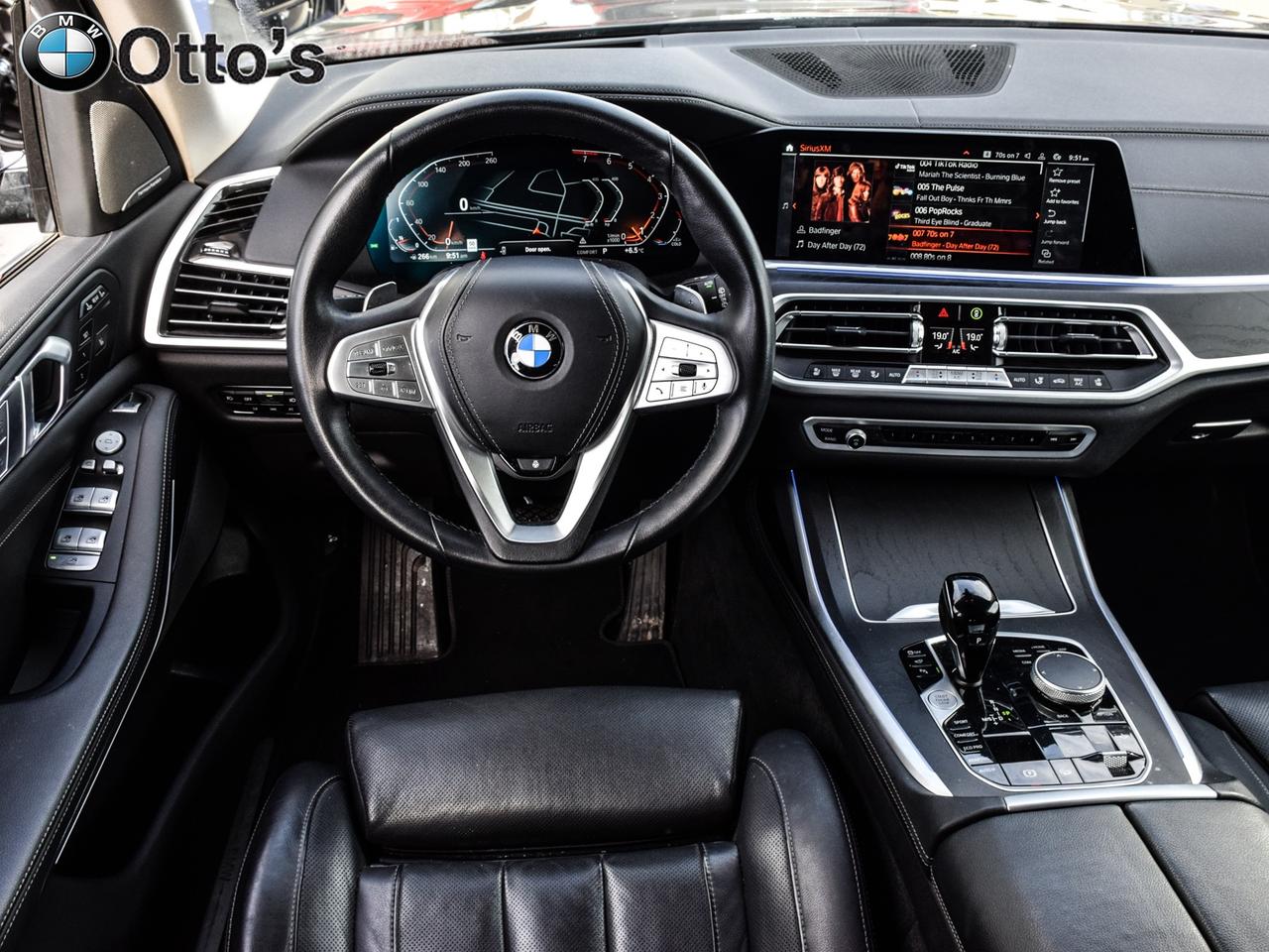 2022 BMW X7 xDrive40i Premium Enhanced Package 22inch Lt/Aly W Photo