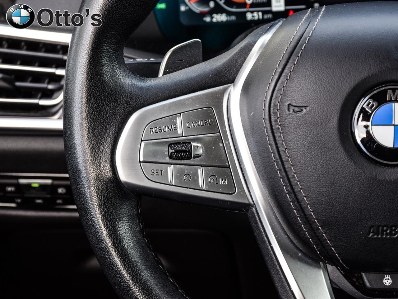 2022 BMW X7 xDrive40i Premium Enhanced Package 22inch Lt/Aly W Photo