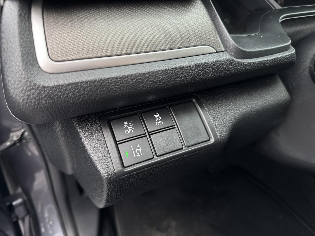2020 Honda Civic Sedan LOW KMS Photo