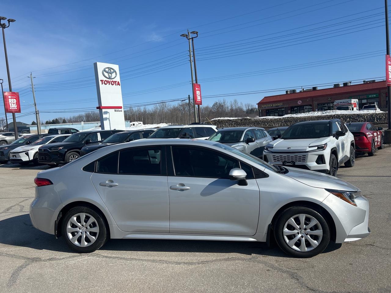 2020 Toyota Corolla LE   LOW KM   ONE OWNER Photo