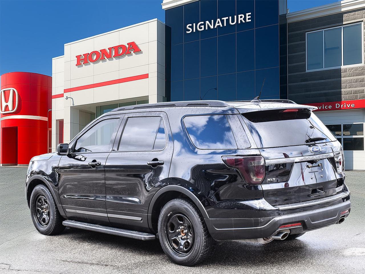 2018 Ford Explorer XLT Photo4