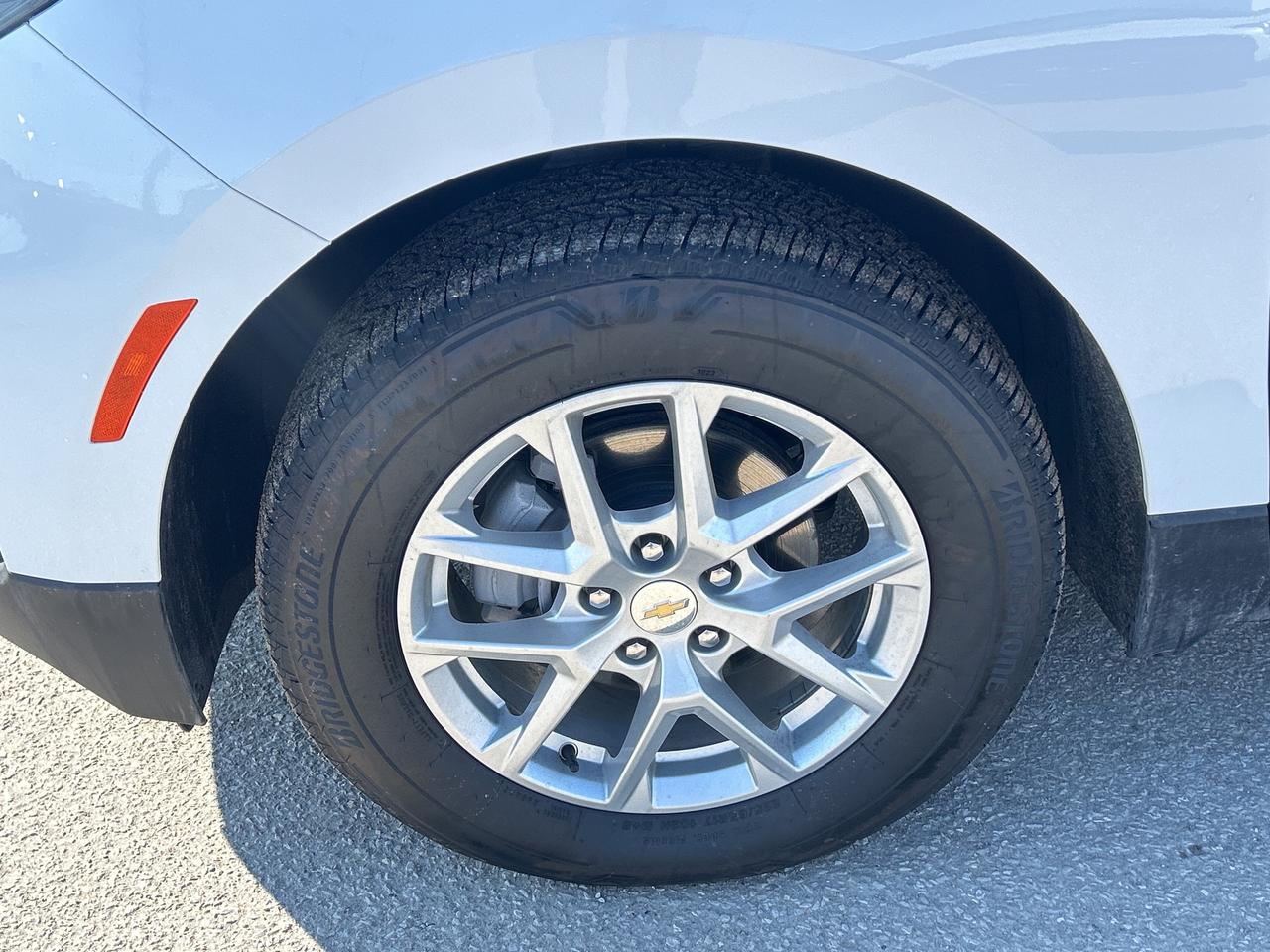 2024 Chevrolet Equinox LS   No Reported Accidents Photo