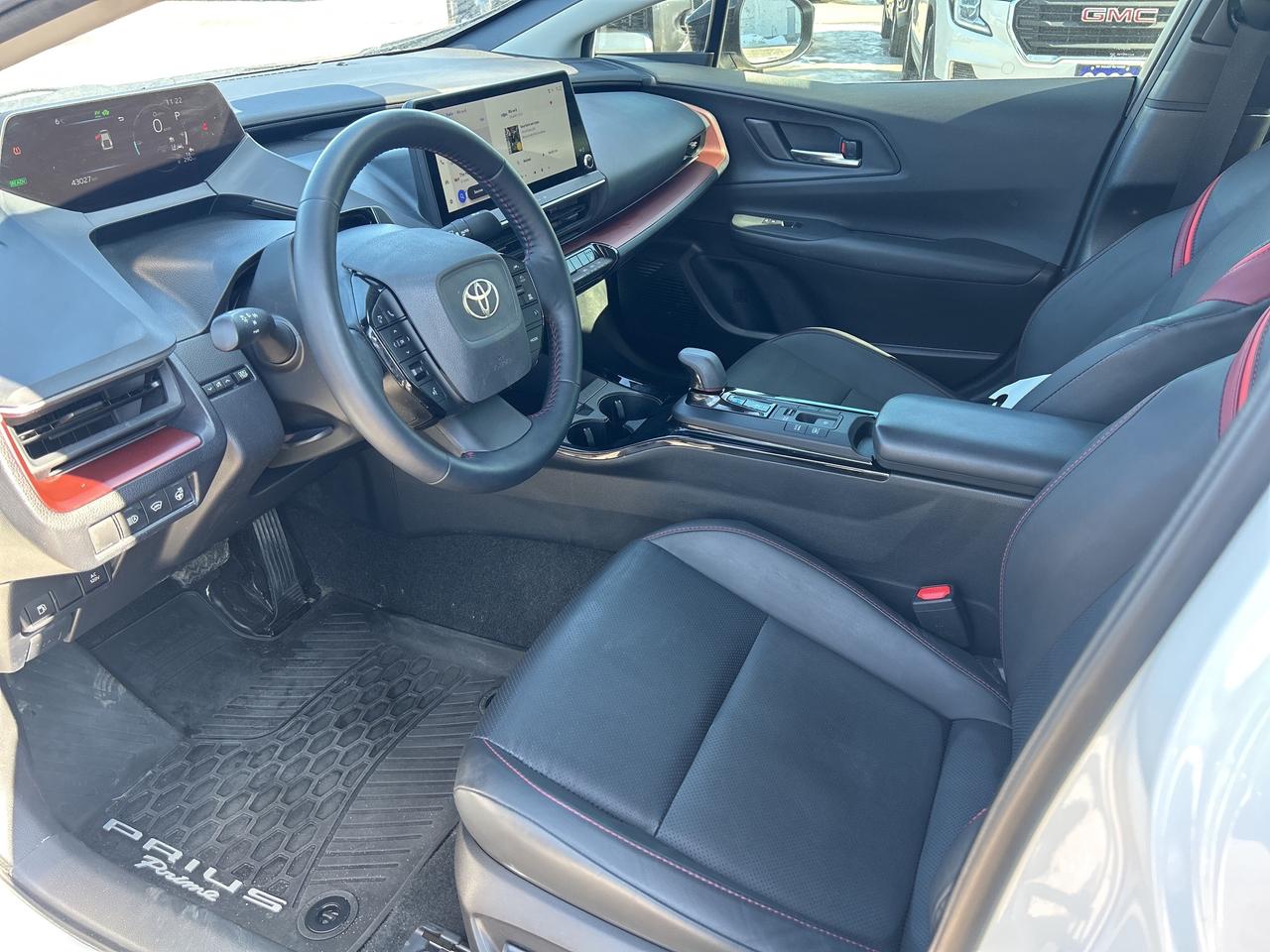 2024 Toyota Prius Prime SE Photo