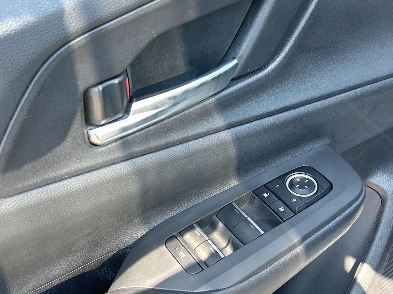 2024 Toyota Prius Prime SE Photo