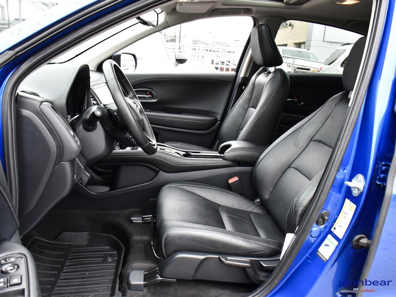 2022 Honda HR-V Touring Photo