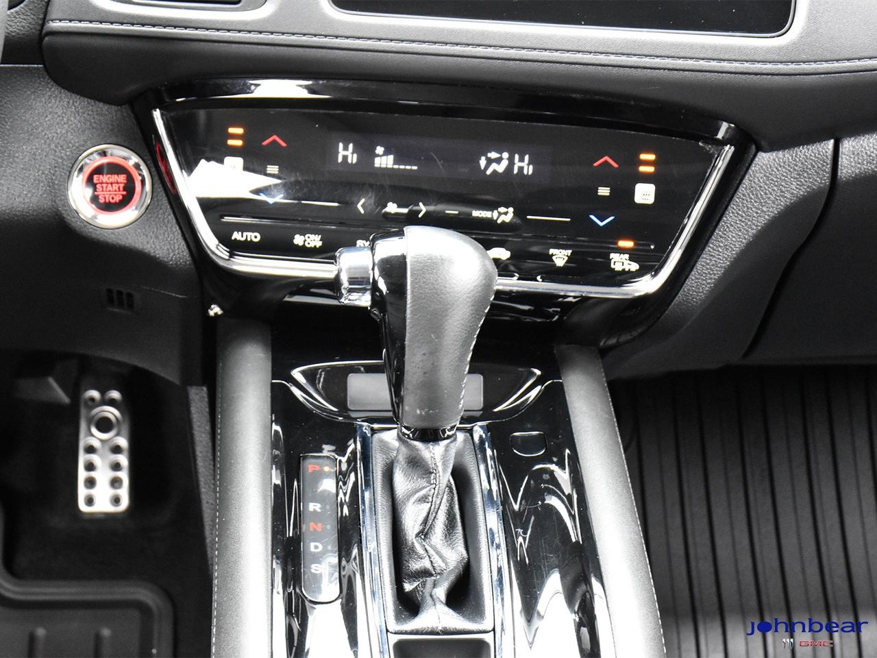 2022 Honda HR-V Touring Photo